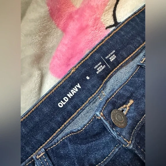 Women’s dark blue denim high rise straight leg jeans from old navy size 6 - Picture 4 of 5